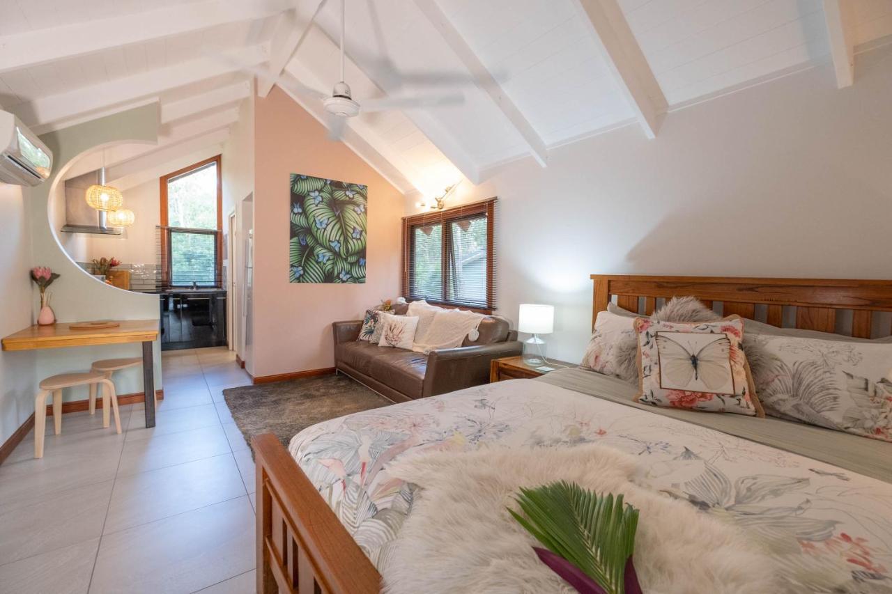 Airlie Beach Eco Cabins - Adults Only Экстерьер фото